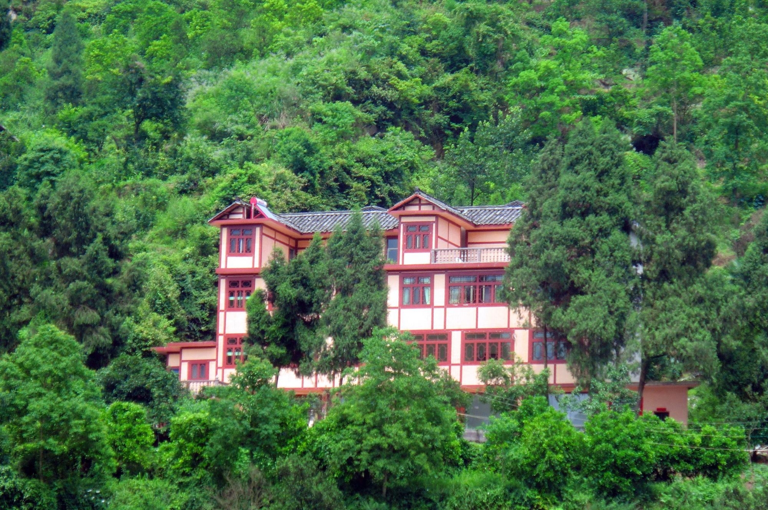 Biệt phủ núi